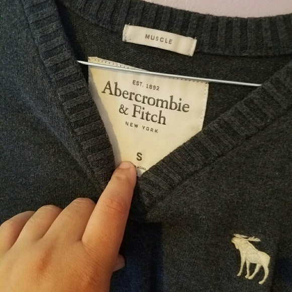 Sweater - Picture 2 of 2